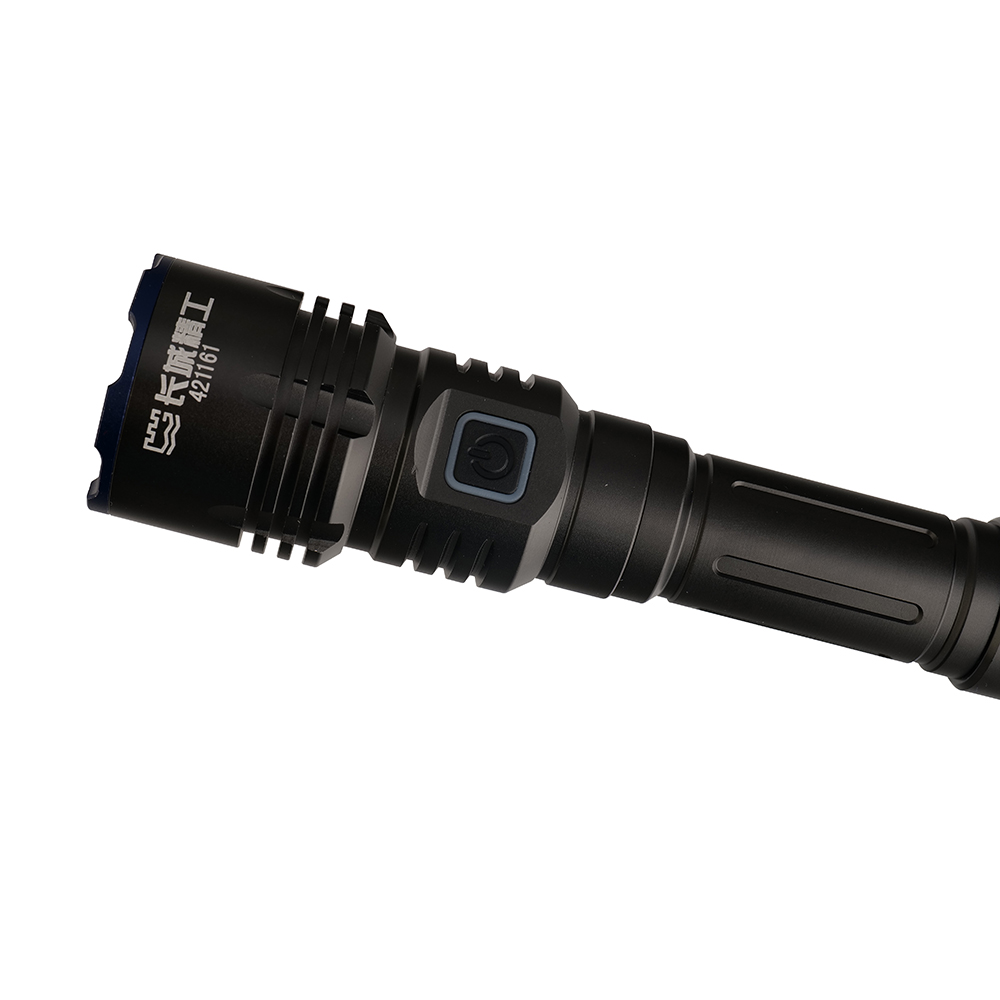 強(qiáng)光手電筒